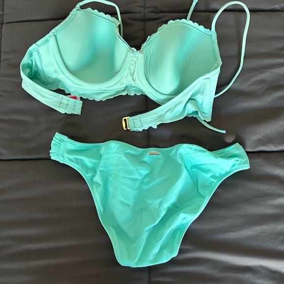 Victoria’s Secret Bikini (Turquoise) - Picture 2 of 3